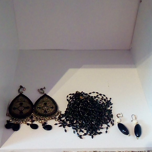 Black is back - Picture 1 of 4